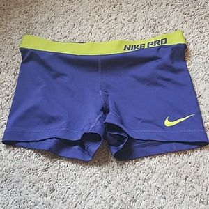 Nike Pro compression short